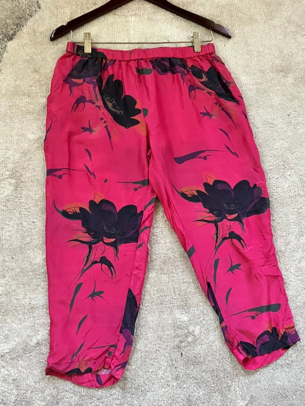 SAM & LAVI LOS ANGELES FLORAL CAPRI PANT